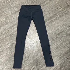 Victoria’s Secret cozy leggings, size extra small